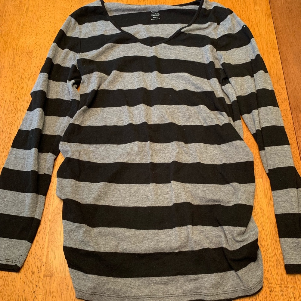 Old Navy Maternity Long sleeve striped top